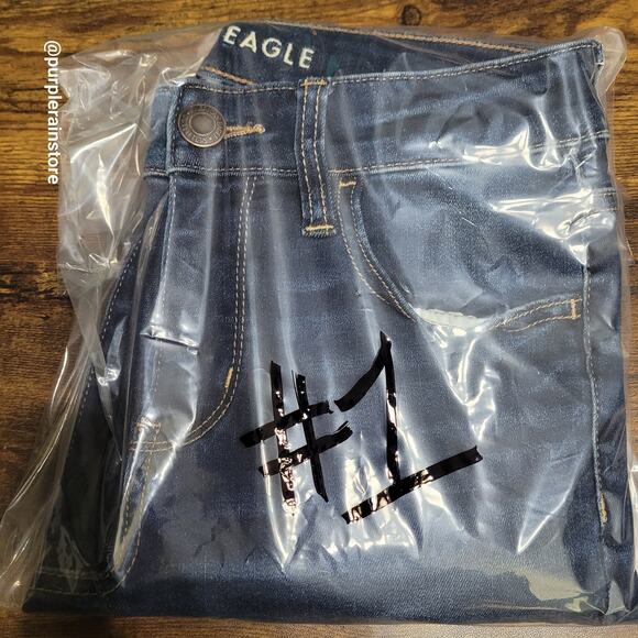 Ripped/Distressed - Picture 12 of 12